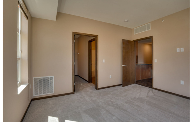 2 beds, 2 baths, 918 sqft, $1,985, Unit 208 - Atlantic