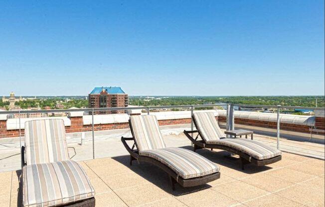 Roof Top Lounge with panoramic views of downtown Des Moines