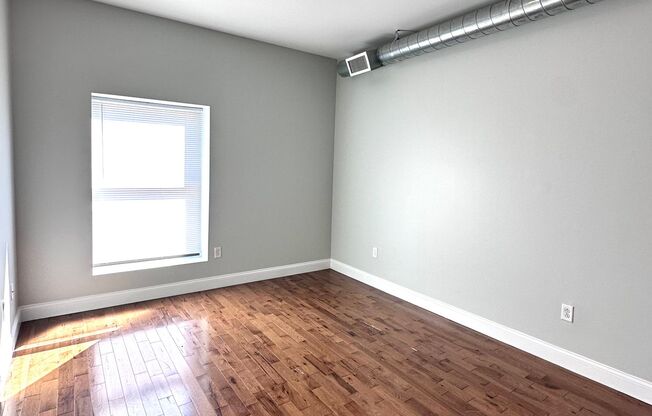 1 bed, 1 bath, 670 sqft, $1,825, Unit 137