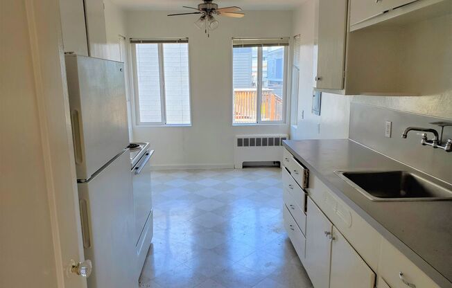 1 bed, 1 bath, 648 sqft, $1,495, Unit F07