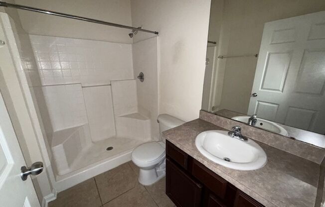 3 beds, 2 baths, $1,750, Unit # 4