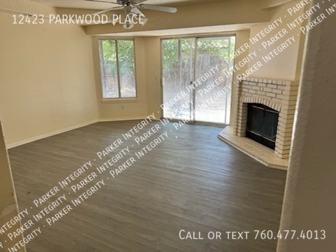 12423 PARKWOOD PL