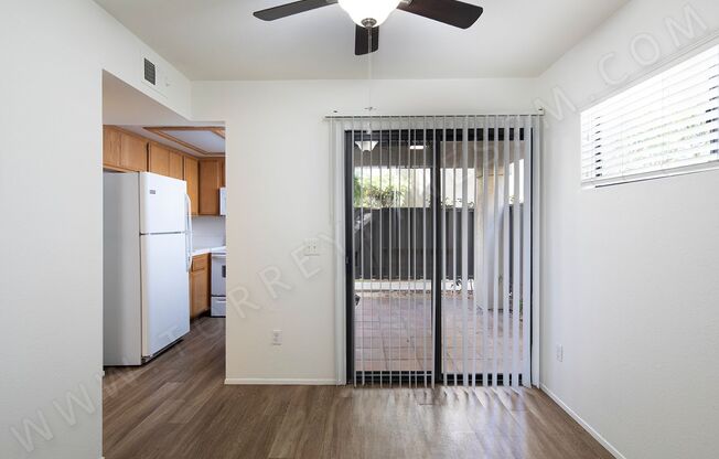 OPEN HOUSE: 11/9 12:15PM-1PM ~ 3BR/2.5BA PB Townhouse + Garage and Washer/Dryer