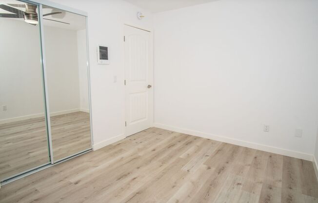 Kelly St | 6701-33