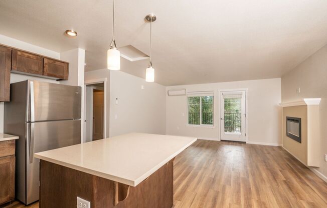 1 bed, 1 bath, 782 sqft, $1,600, Unit B-309