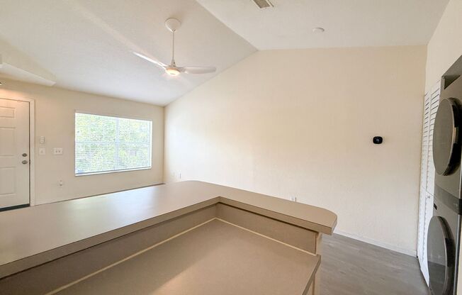 1 bed, 1 bath, $1,400, Unit # 507