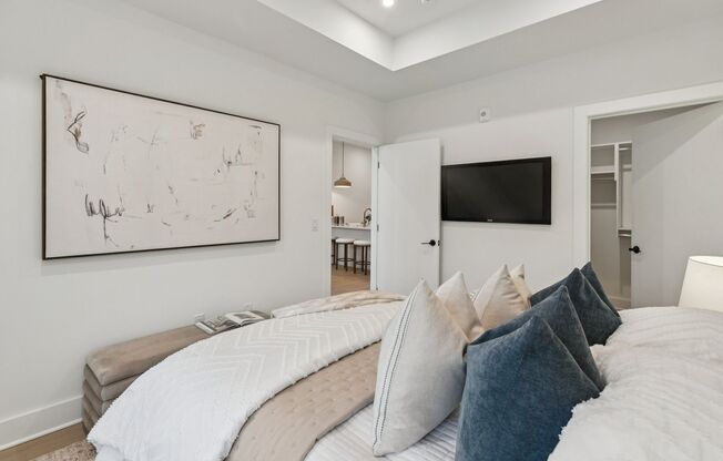 1 bed, 1 bath, 700 sqft, $1,696, Unit 402