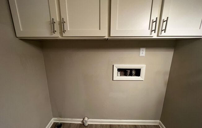 2 beds, 1.5 baths, 990 sqft, $999, Unit 4420-H