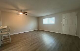 1 bed, 1 bath, 700 sqft, $1,225, Unit Unit 12