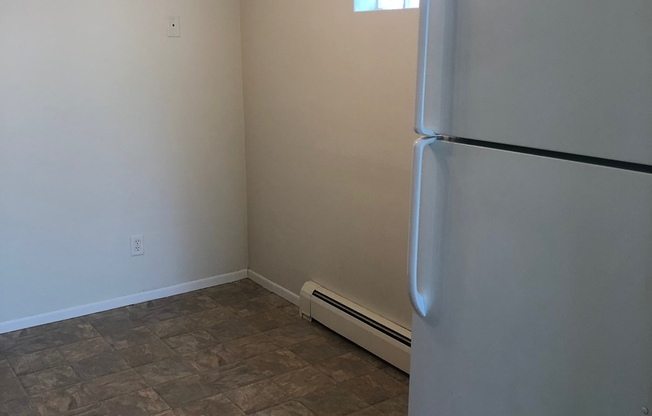 1 bed, 1 bath, 550 sqft, $650