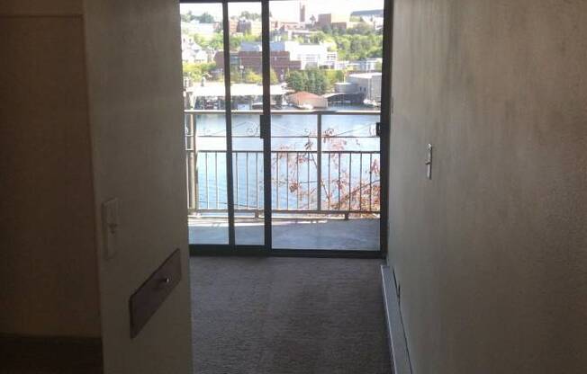 Lanai Apartments