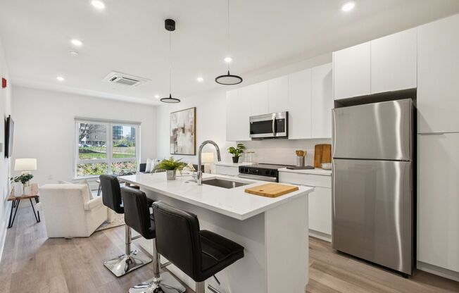 1 bed, 1 bath, 590 sqft, $1,540, Unit D210