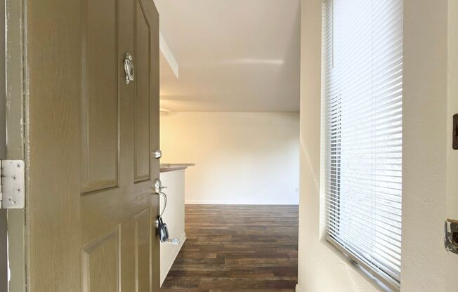 1 bed, 1 bath, $1,950, Unit Unit 71