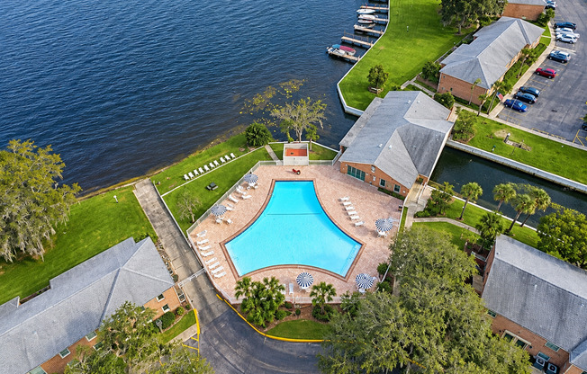 Lake Side Studio Condo | Central Air | Community Pool and Boat Ramp | Section 8 and HUS VASH Welcome