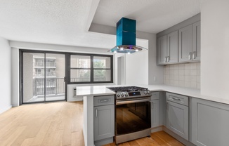 175 W 95 ST