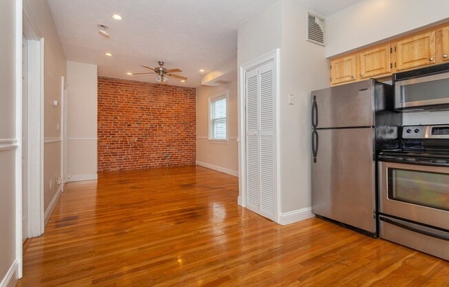 44 MT VERNON ST