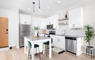 1 bed, 1 bath, 721 sqft, $1,175, Unit 405