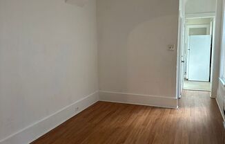 1 bed, 1 bath, $975, Unit Apt 1