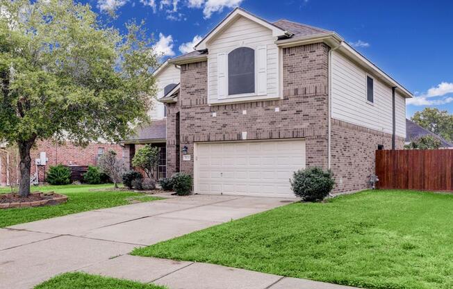 3719 WILD OAK DR
