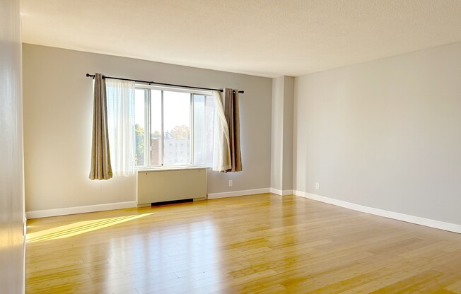1 bed, 1.5 baths, 827 sqft, $2,900, Unit 306
