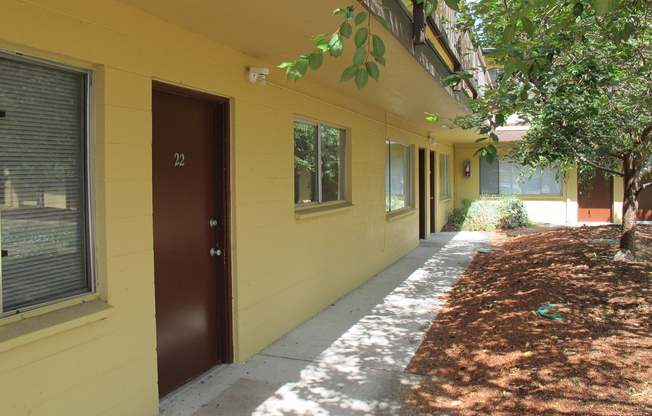 Seabreeze (3125 N Oak Harbor Rd)