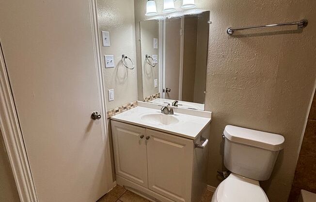 1 bed, 1 bath, 600 sqft, $1,150, Unit 2-118