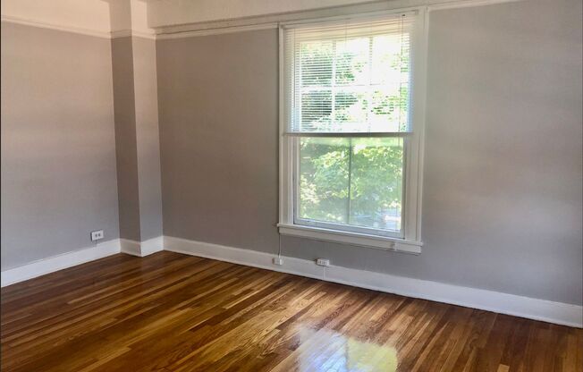 2 beds, 1 bath, 844 sqft, $1,425, Unit 2A