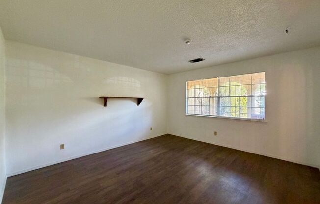 Appealing 4 Bedroom 2 Bathroom Home Located in the NE Heights!
