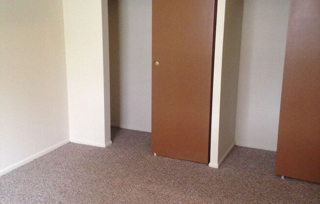 2 beds, 1 bath, 800 sqft, $1,019, Unit 8034 - 202