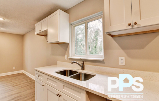 390 WEST LAKE AVE NW # C-11