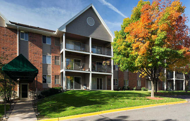Minnetonka Hills Exterior
