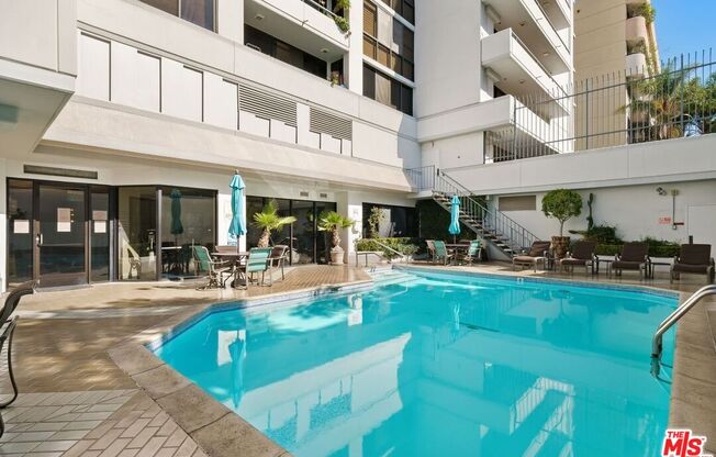 1 bed, 1.5 baths, 1,139 sqft, $3,600, Unit 407