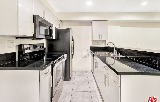 1 bed, 1.5 baths, 742 sqft, $2,695, Unit 106