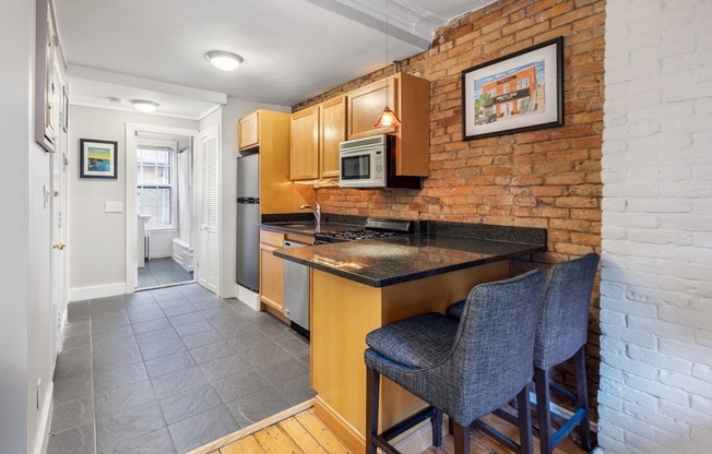 33 Gray St