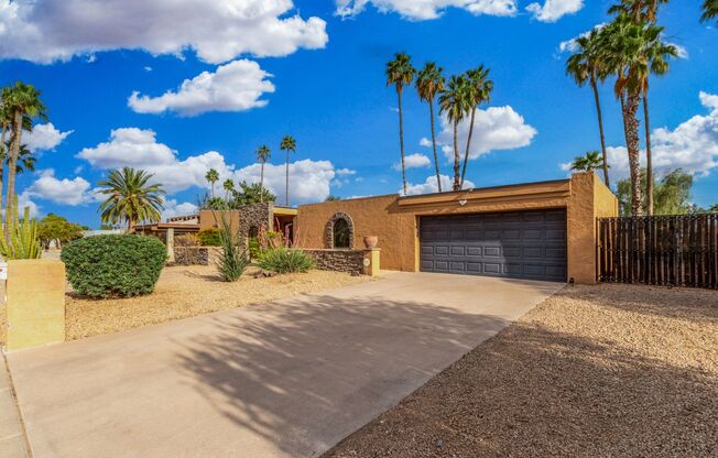 Beautiful 4 bed 2 bath in the heart of North Scottsdale!
