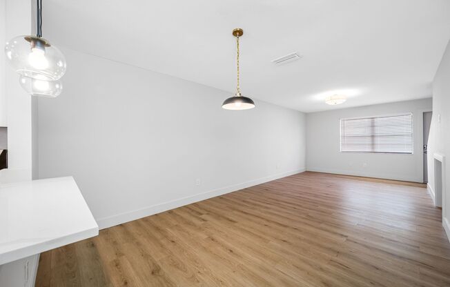 2 beds, 2.5 baths, 1,200 sqft, $1,995, Unit 13