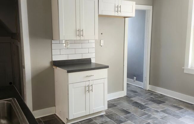 Spacious 3BR Single-Family Home with Large Living Room – Only $1,425/Month! ⭐
