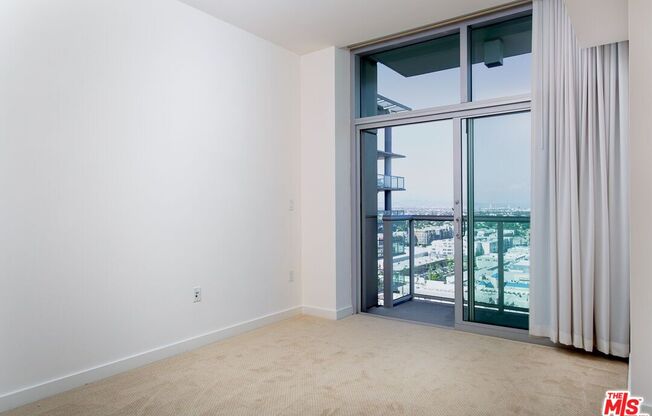 3 beds, 3.5 baths, 2,099 sqft, $10,000, Unit 1822