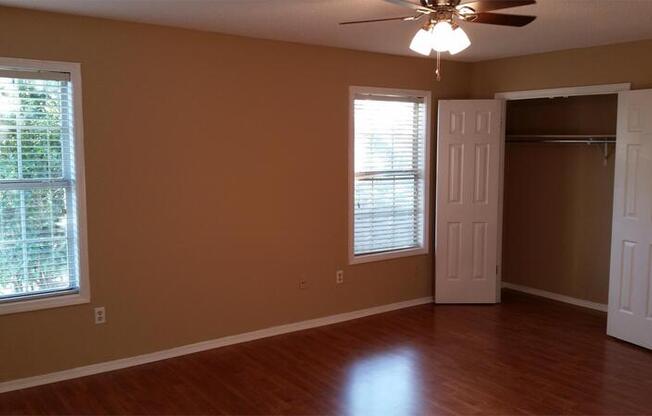 3049 MCVAY TRL DR