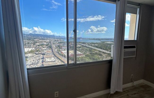 Studio, 1 bath, $2,000, Unit # 3705A