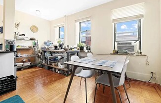 1 bed, 1 bath, $2,695, Unit 5H