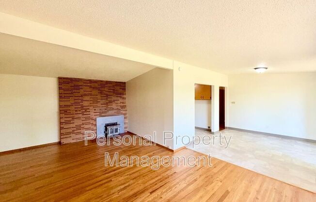 108 N MORRISON RD