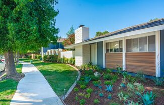 1 bed, 1 bath, 734 sqft, $1,575, Unit 5