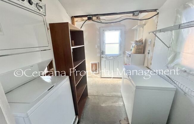 2 beds, 1 bath, $1,250, Unit Downstairs