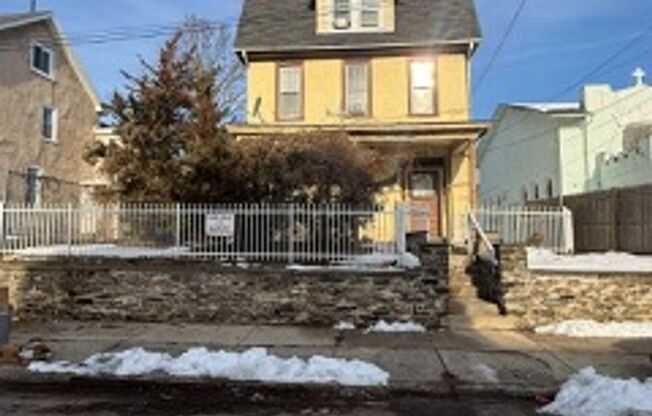 321 E Price St