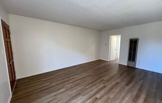 1 bed, 1 bath, 640 sqft, $1,795, Unit Unit 11