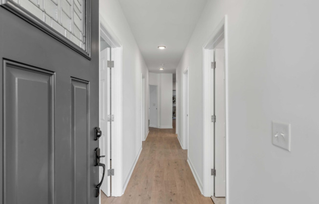 207 W Poplar Street