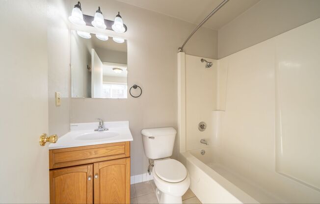 1 bed, 1 bath, 375 sqft, $699, Unit 1259 - 2