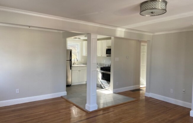 10 BATEMAN ST