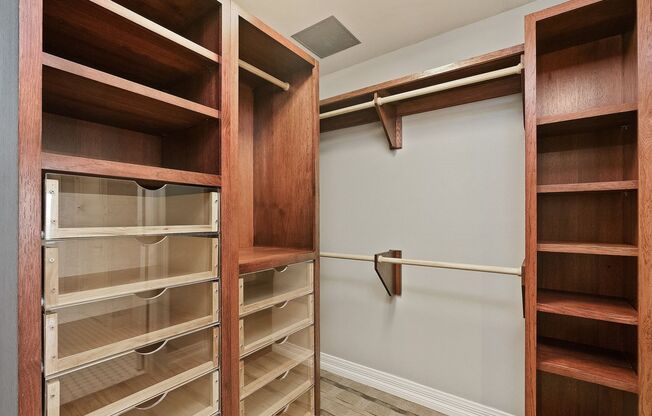 1 bed, 2 baths, 1,061 sqft, $1,980, Unit 209